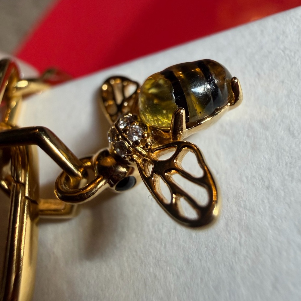 ✨ Authentic Pandora 8” Gold Link Charm Bracelet w/ Bee & Turtle Charms 💛 - Picture 8 of 15